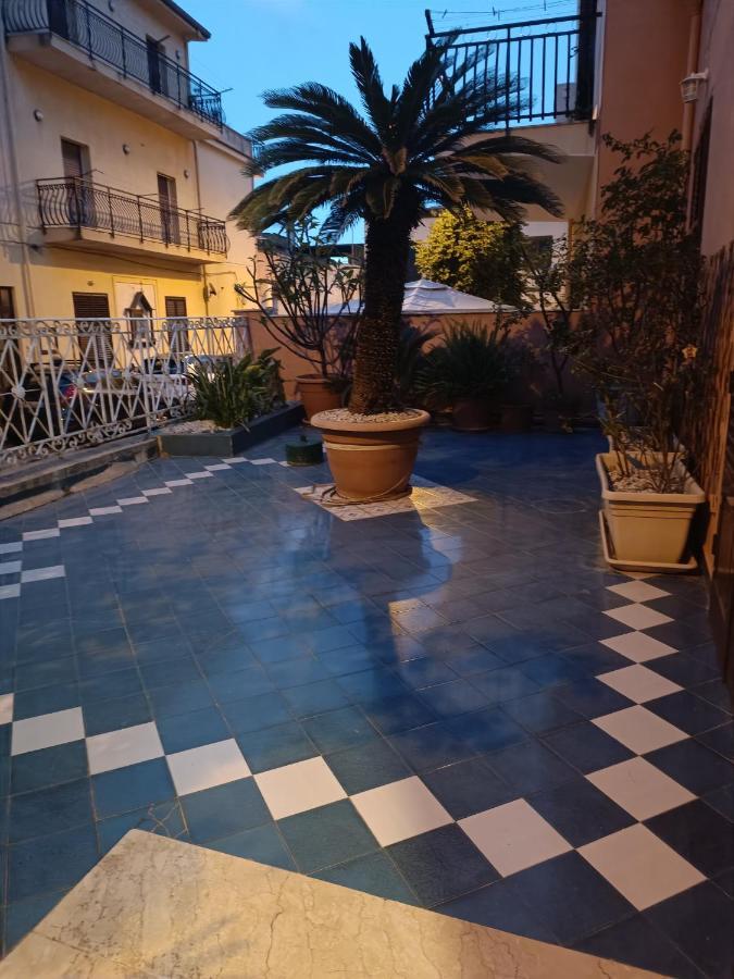 Cirissi Apartment *