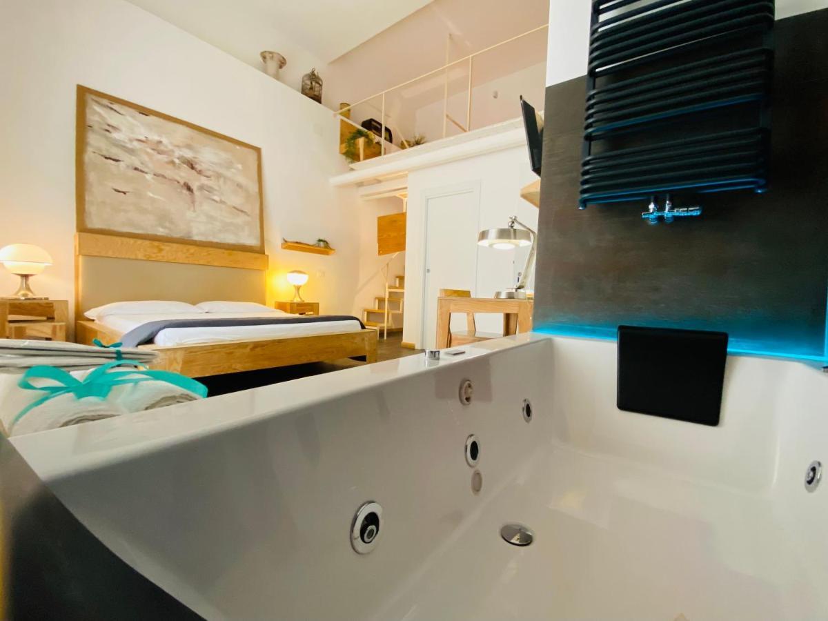 Aquarooms