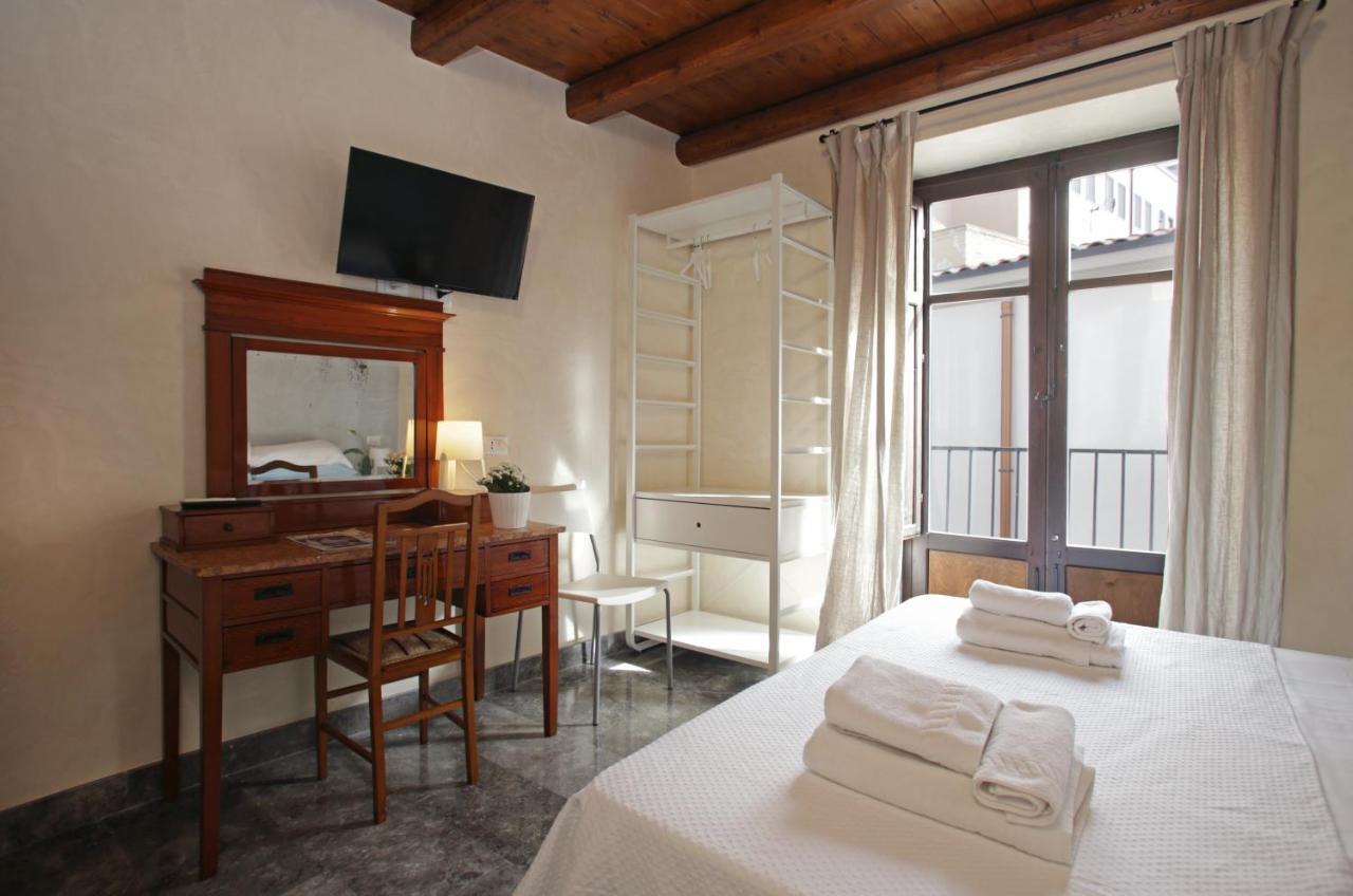 Casa Miqva - In Shared 2* Palermo