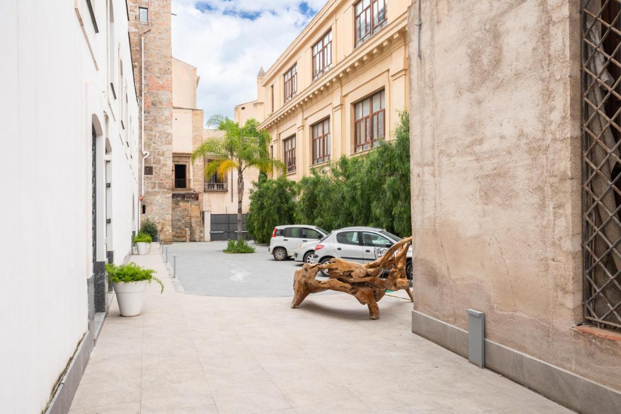 Luxury Warehouse Valverde By Domus Sicily