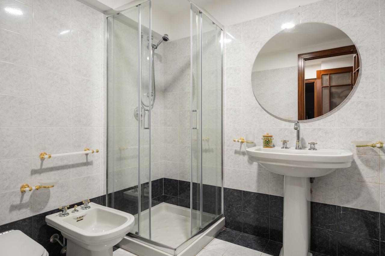Villa Vista Mare Con Piscina Privata A Mondello
