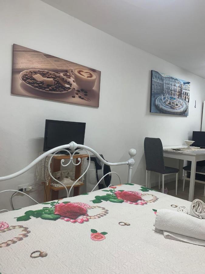 Apartment Holiday House Del Teatro Palermo