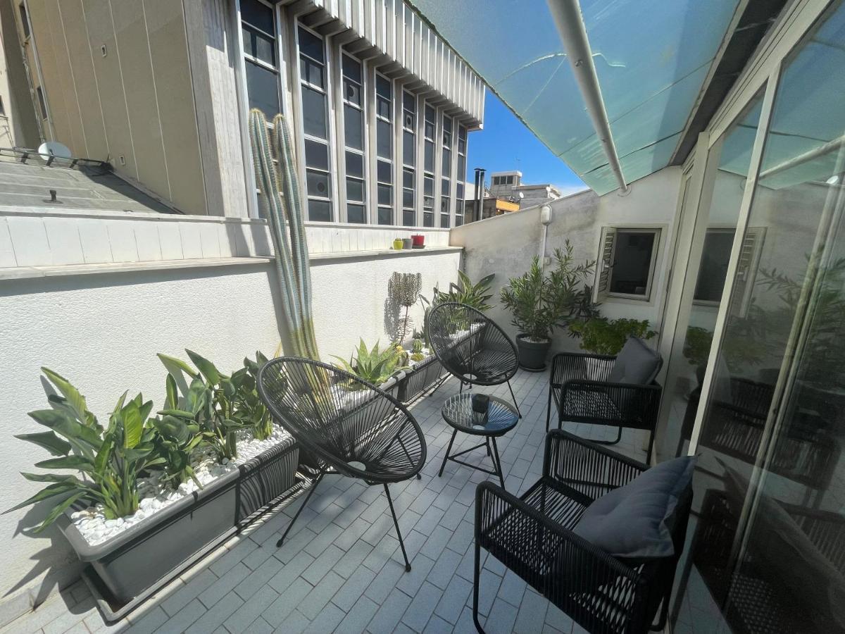 Apartment Design In Center With Terrace *