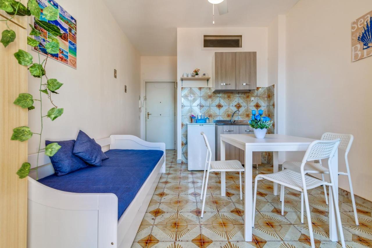Apartment Azzurra- Affitti Brevi Italia *