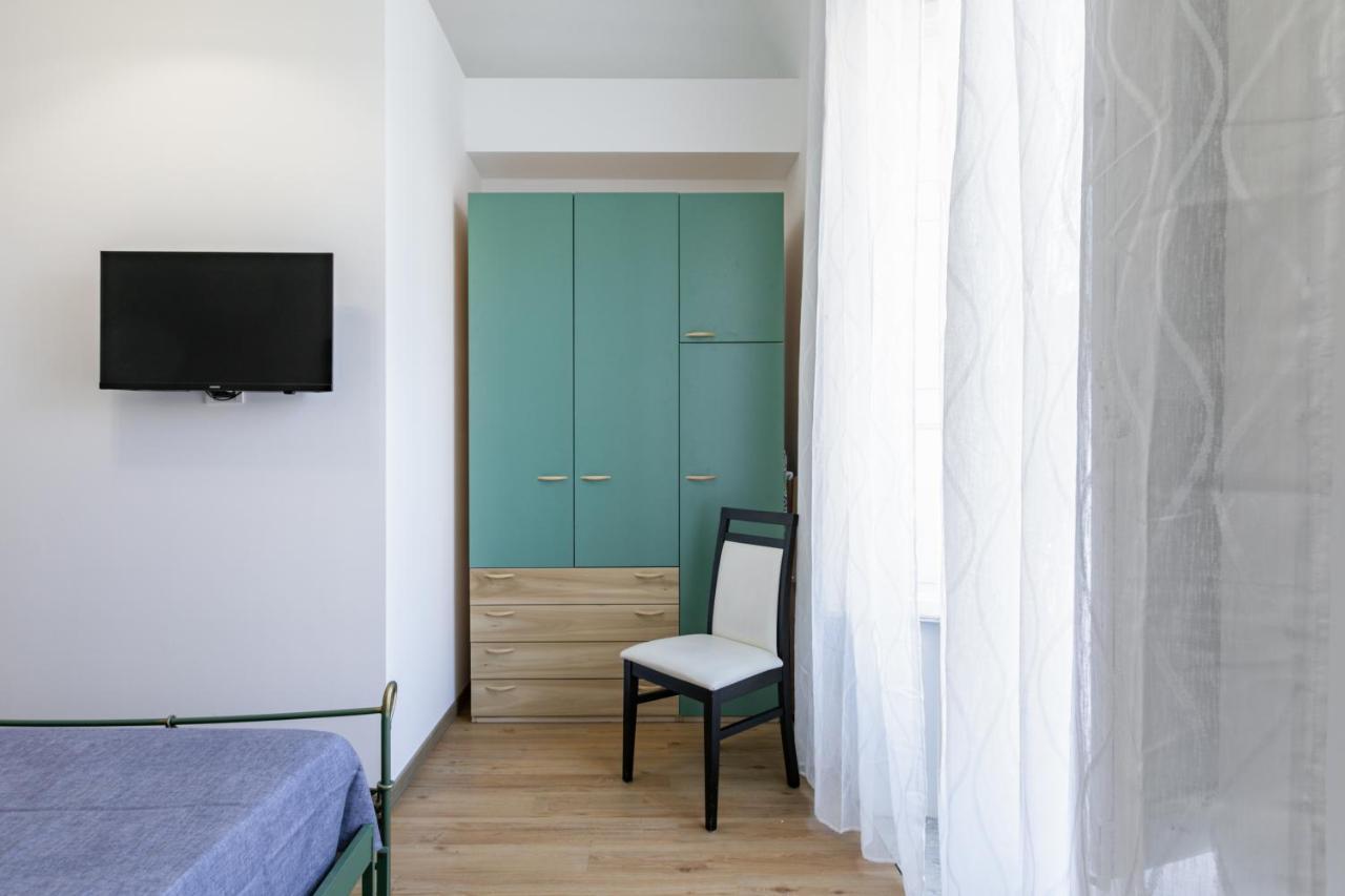Apartment Corso Dei Mille Station Flat With Balcony