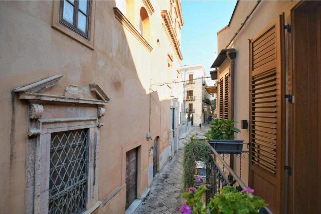San Francesco And With Terrace In Locazione Turistica Bed & Breakfast 2*