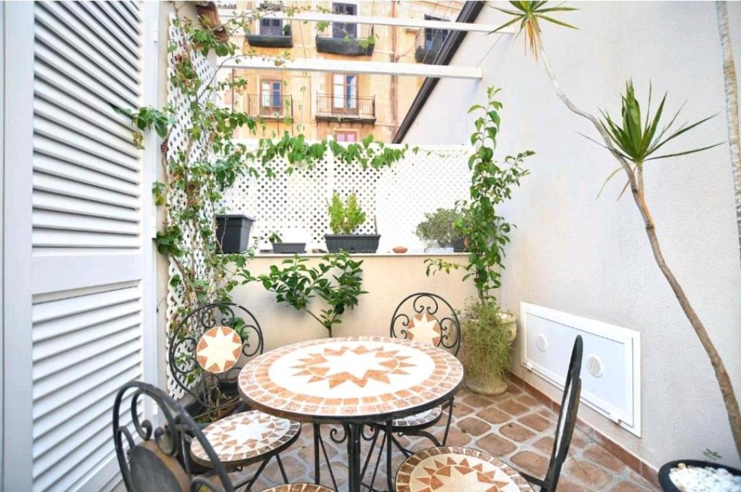 Bed & Breakfast San Francesco And With Terrace In Locazione Turistica Palermo