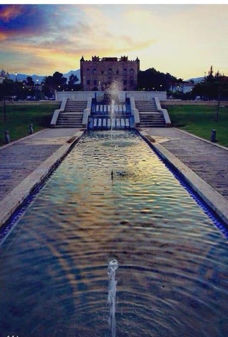 Politeama In The Heart Of The Palermo