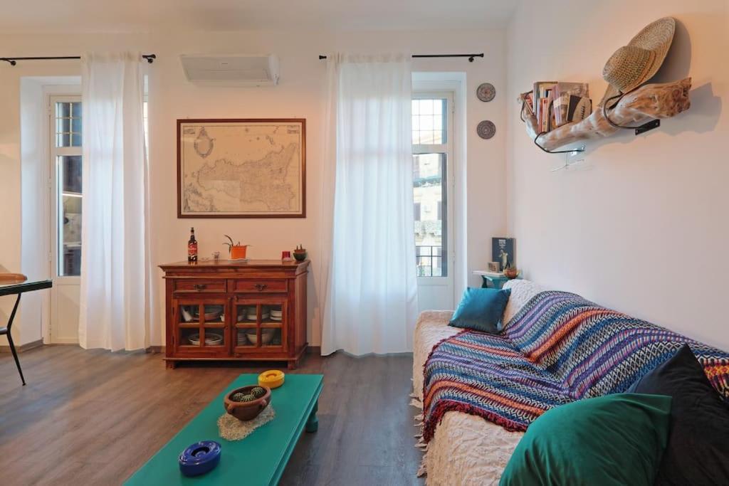 Apartment La Casuzza Del Borgo - Porto - Politeama *