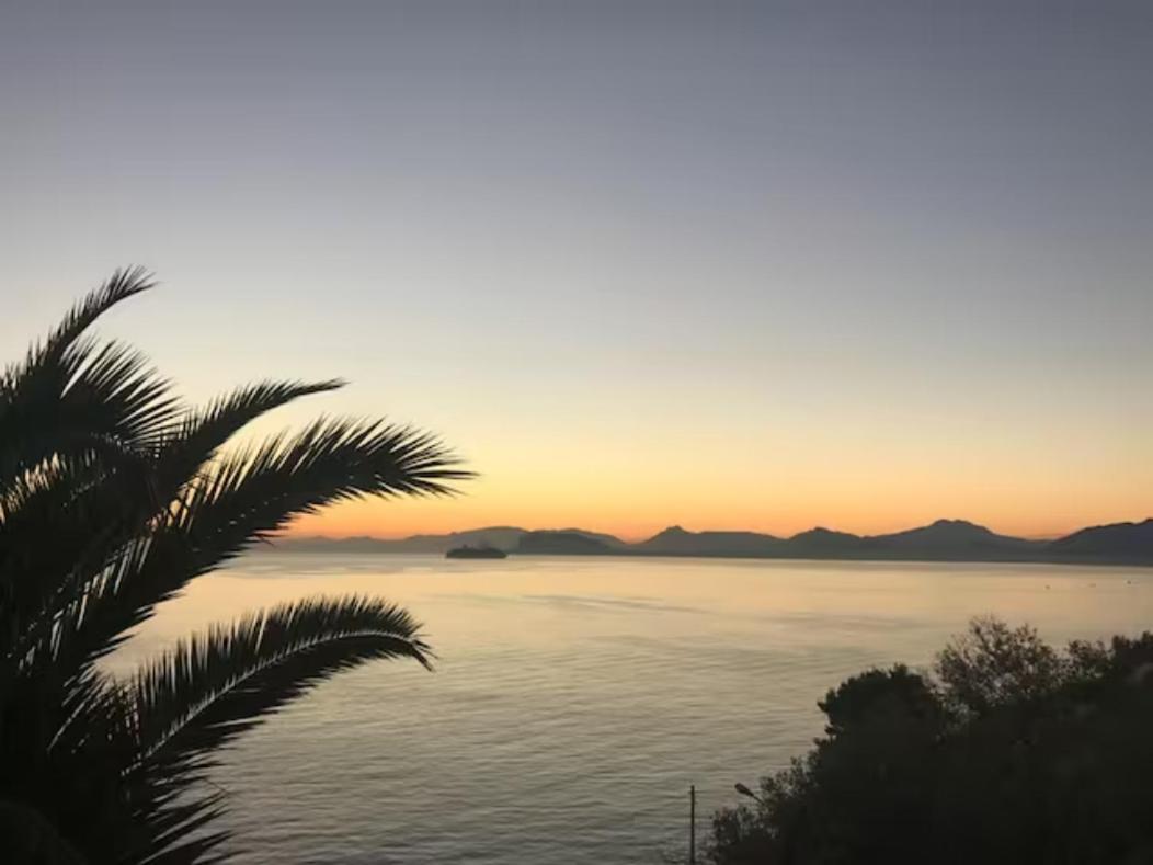 In Con Accesso Al Mare, Vista Mozzafiato *