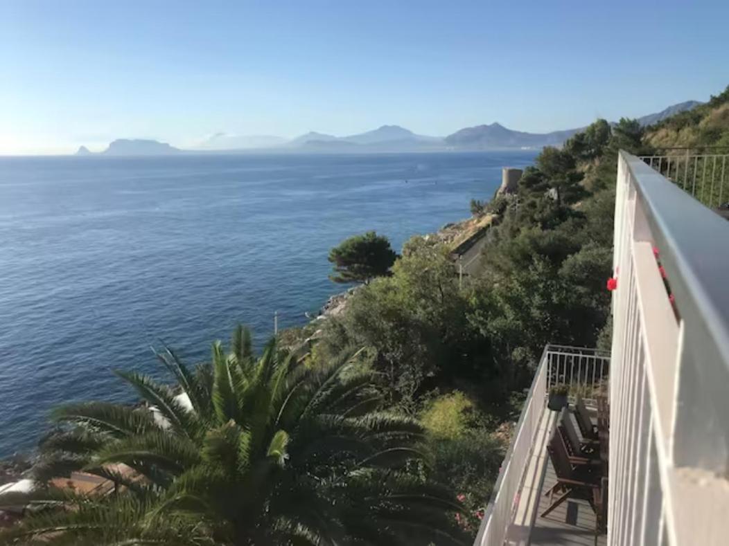 In Con Accesso Al Mare, Vista Mozzafiato Apartment