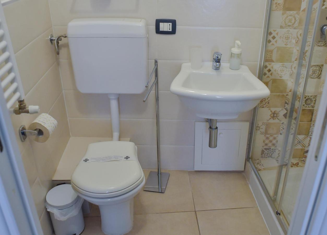19 - And Breakfast Guest house *