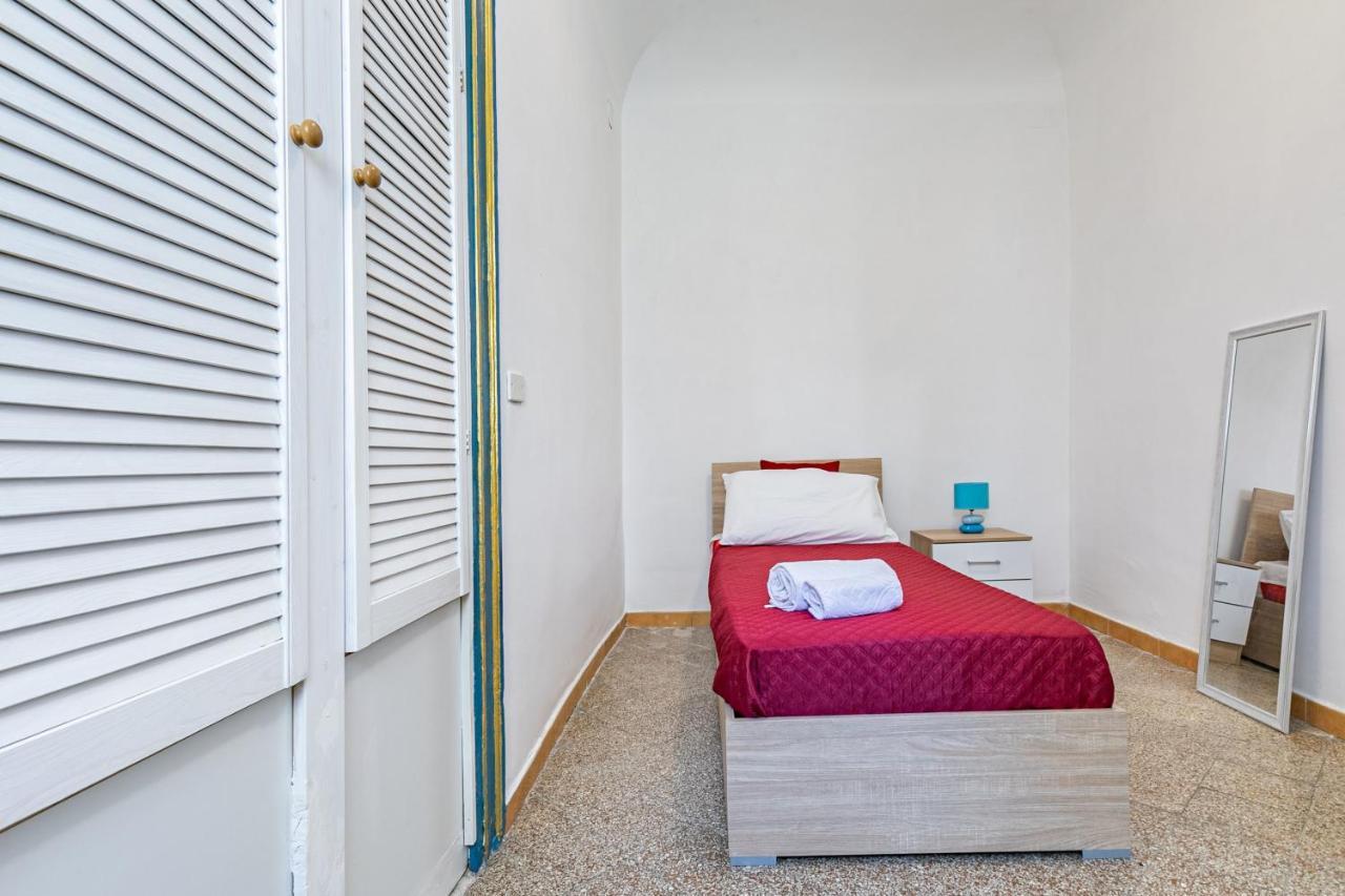 Piazza Pretoria & Quattro Canti Roomy Flats With Balconies Apartment Palermo
