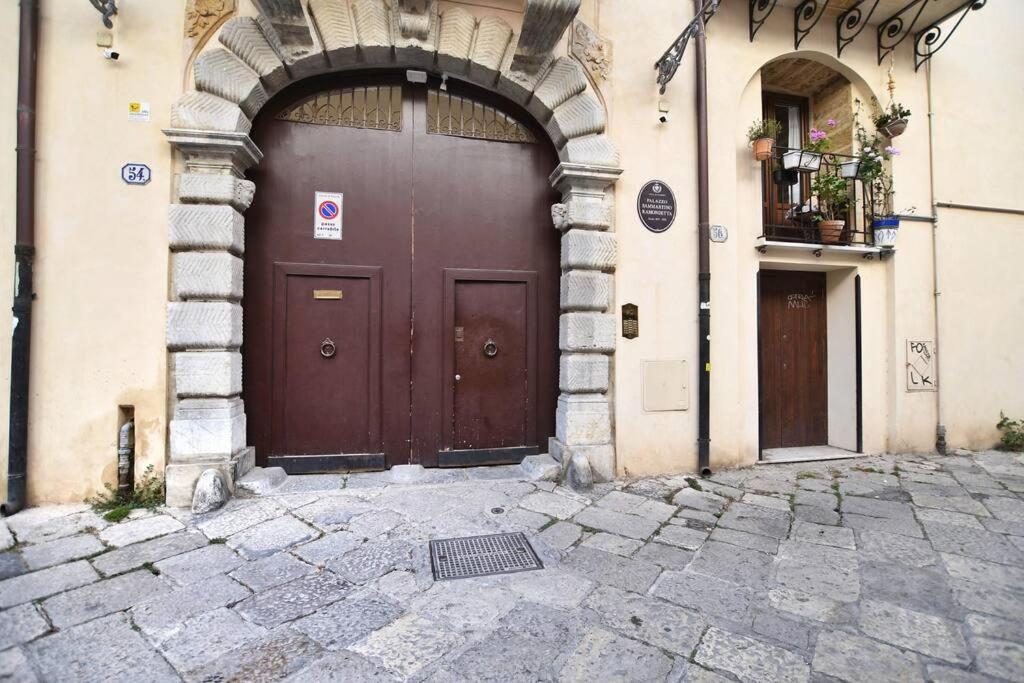 Iflat Agli Archetti Del Centro Palermo