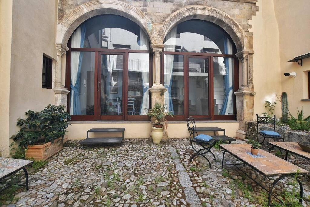 Iflat Agli Archetti Del Centro * Palermo