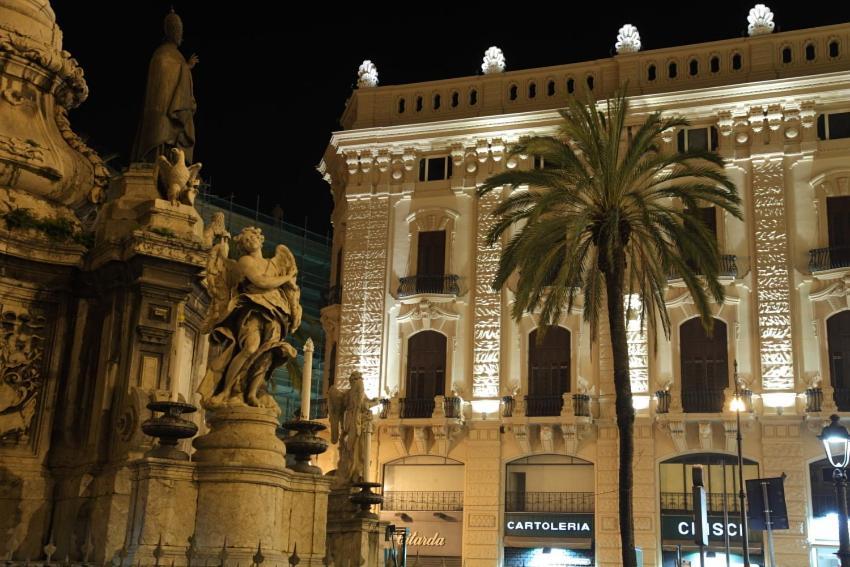 Palazzo Moncada 2 *