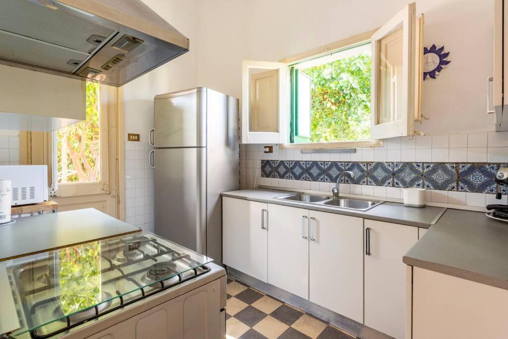 Mondello Sea View Apartment *