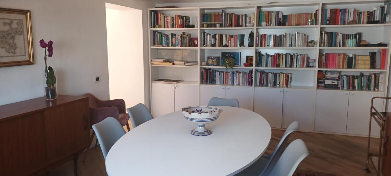 Palazzo Moncada 2 Apartment
