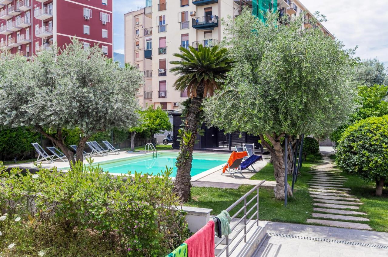 Modern With Swimming Pool Apartment Palermo