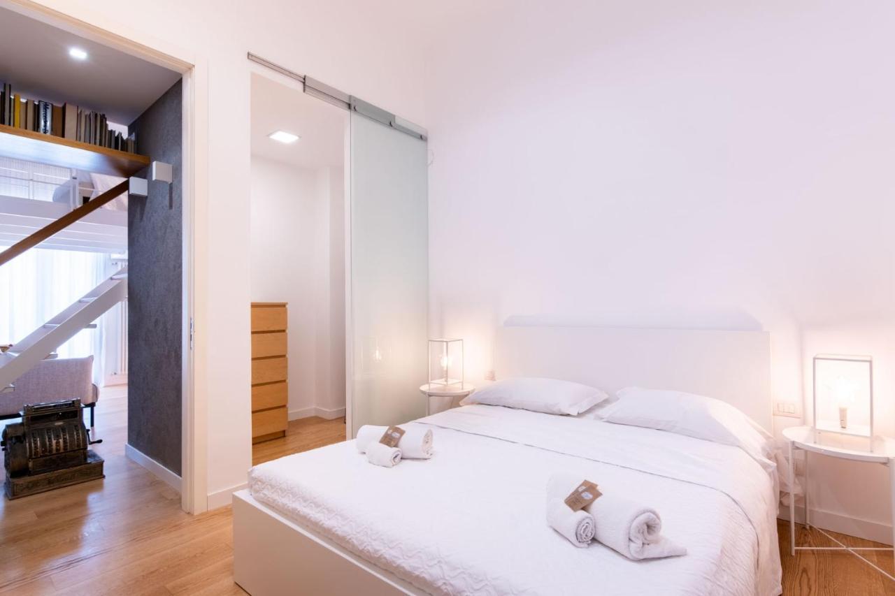 Apartment Oliveri Vintage House At Politeama