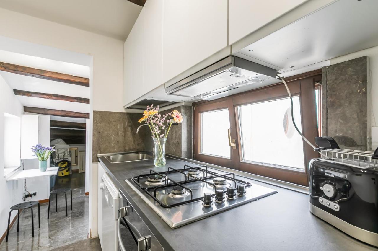 Vucciria Flat With Small Terrace Apartment Palermo