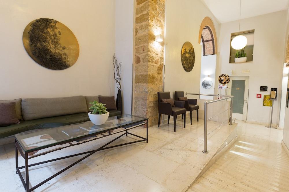 Hotel Quintocanto &