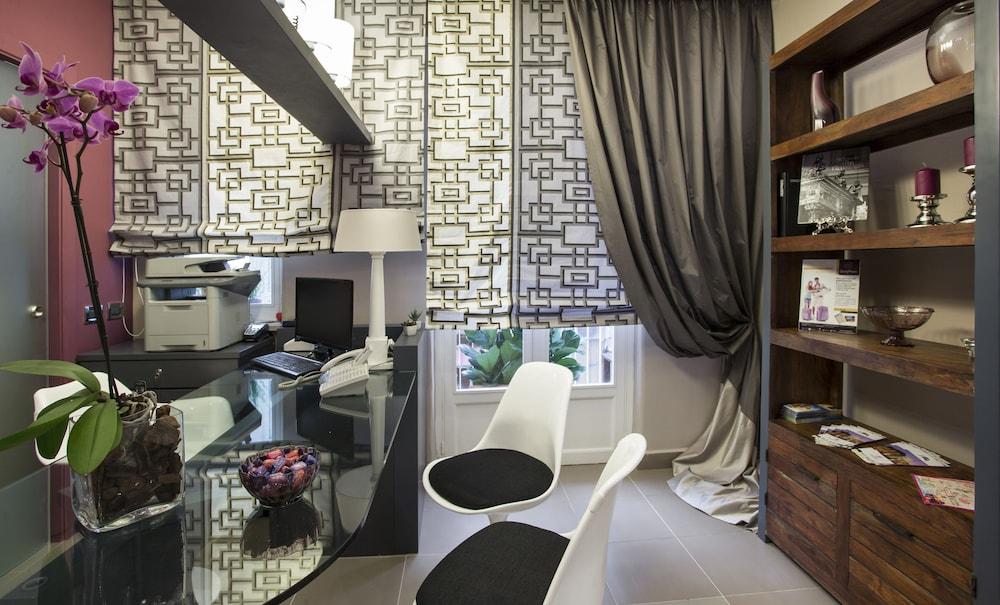 Smart Gallery House 3*