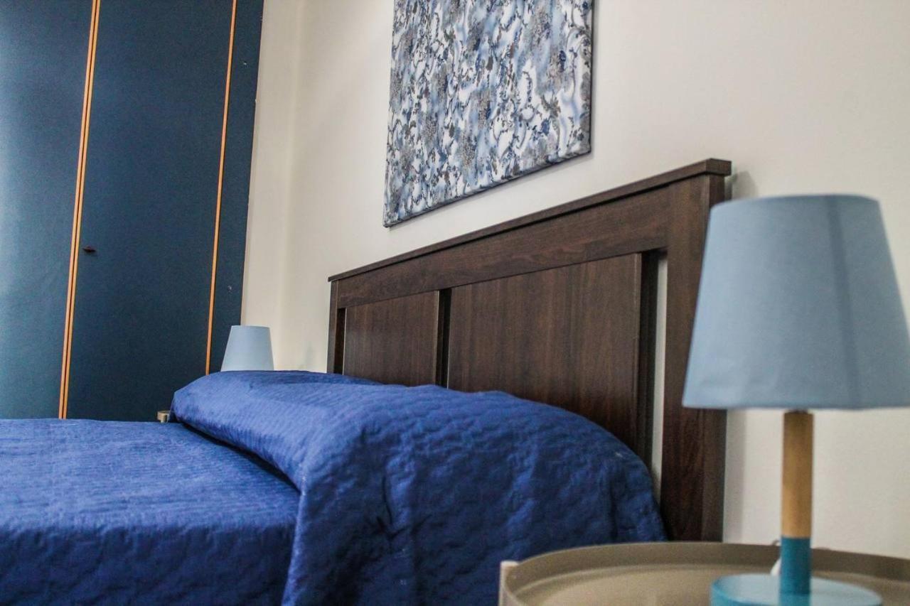 Alexander House Guest house *