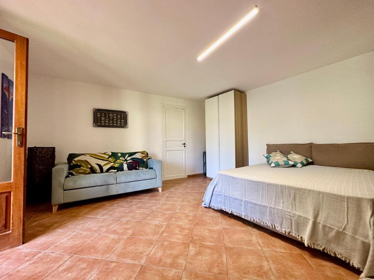 Saline - Luxury Garden Mondello Apartment *