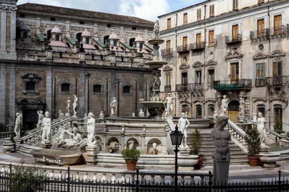 Acomodação com café da manhã  Massimo Luxury Palermo