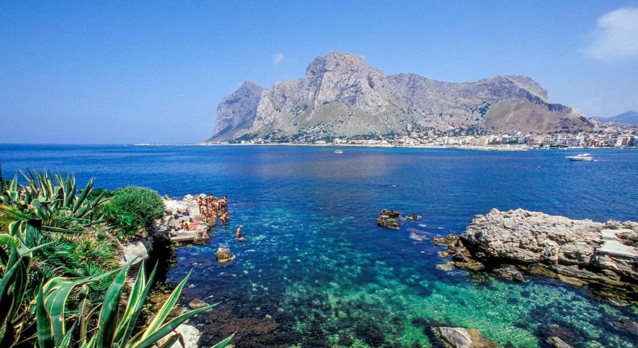 Megna - Paradise * Palermo