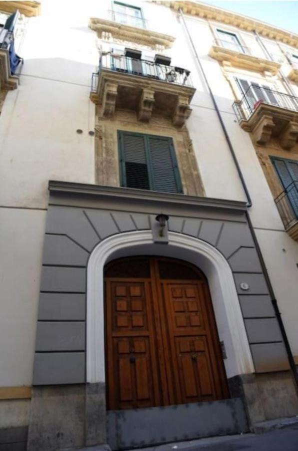 Ballarhouse Apartment