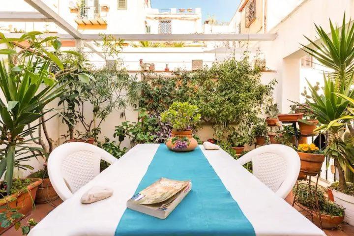 Apartment At Kalsa Quiet Flowered Terrace! Free Parking! Ideal For Remote Working! Palermo