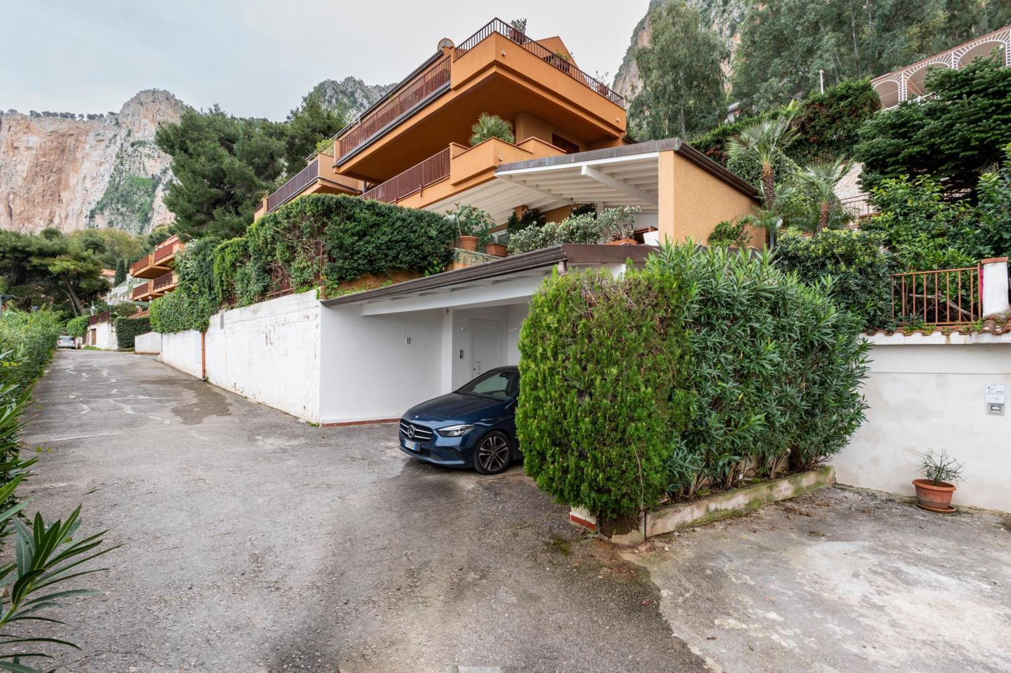 Addaura Apartment