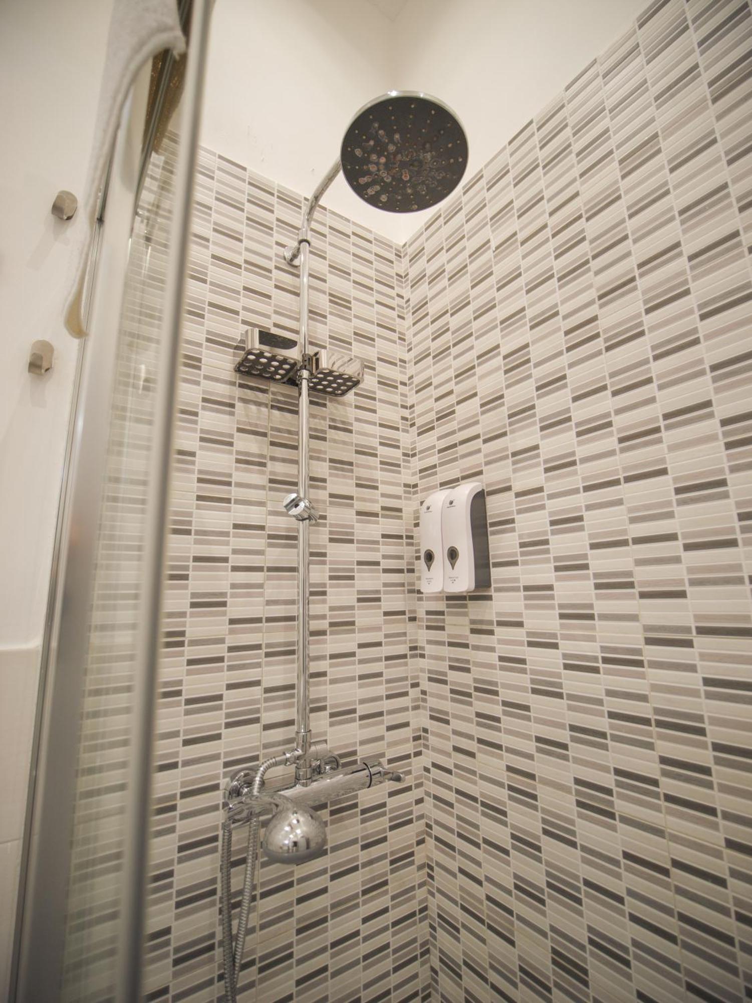 Itiseasy 1 E 2 Private Palermo