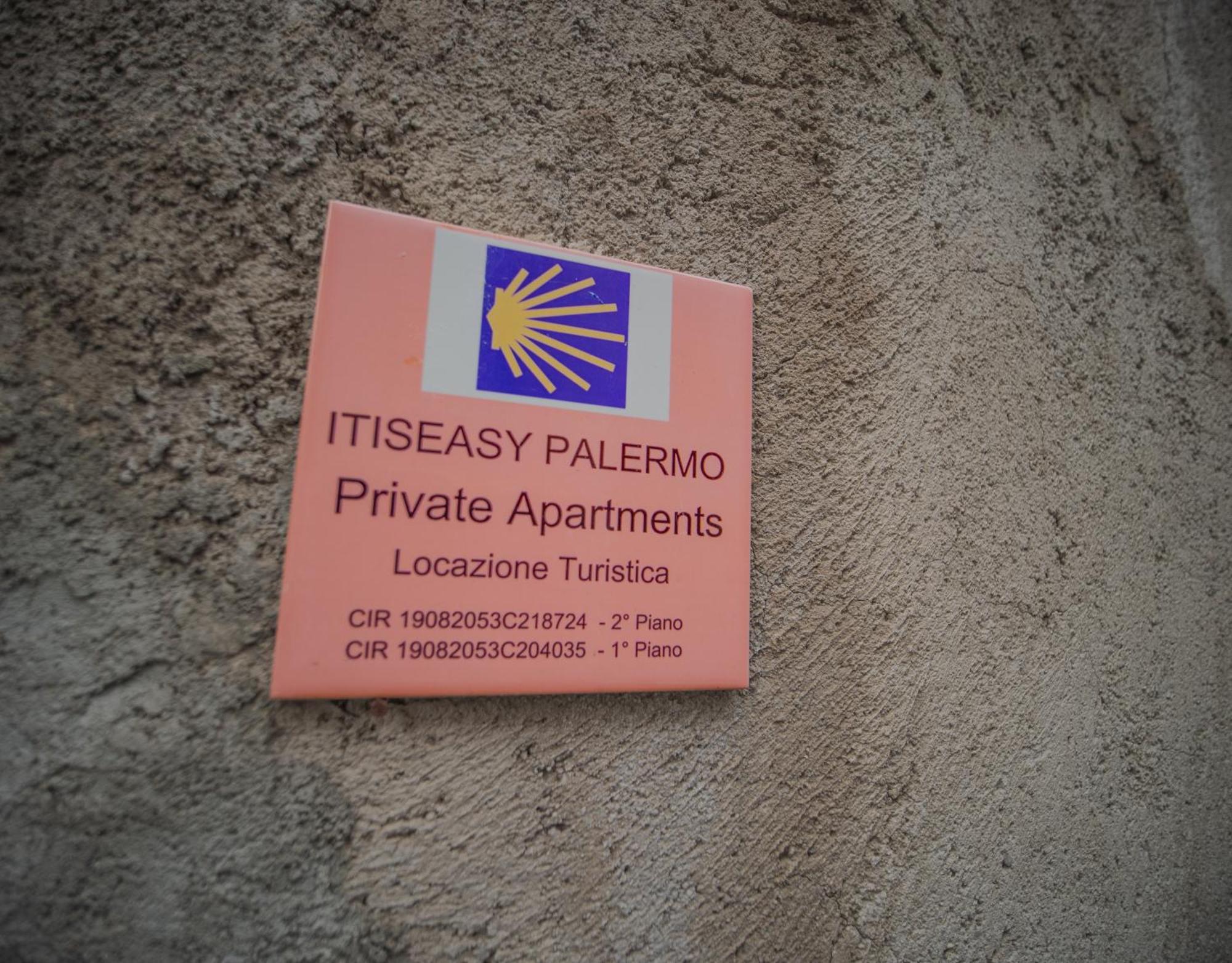 Itiseasy 1 E 2 Private *