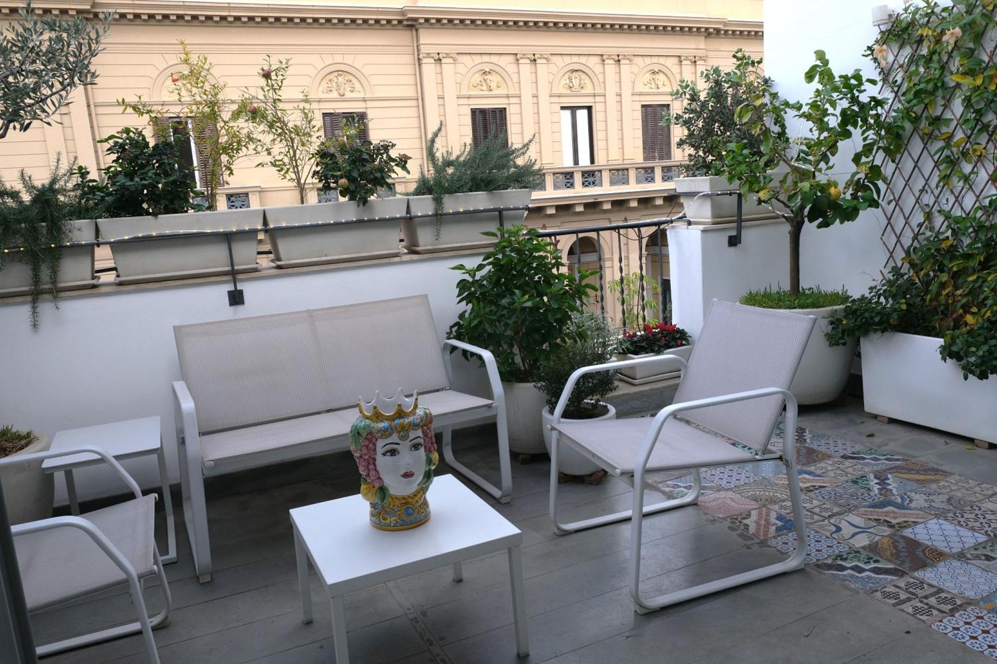 Db Exclusive Apartment