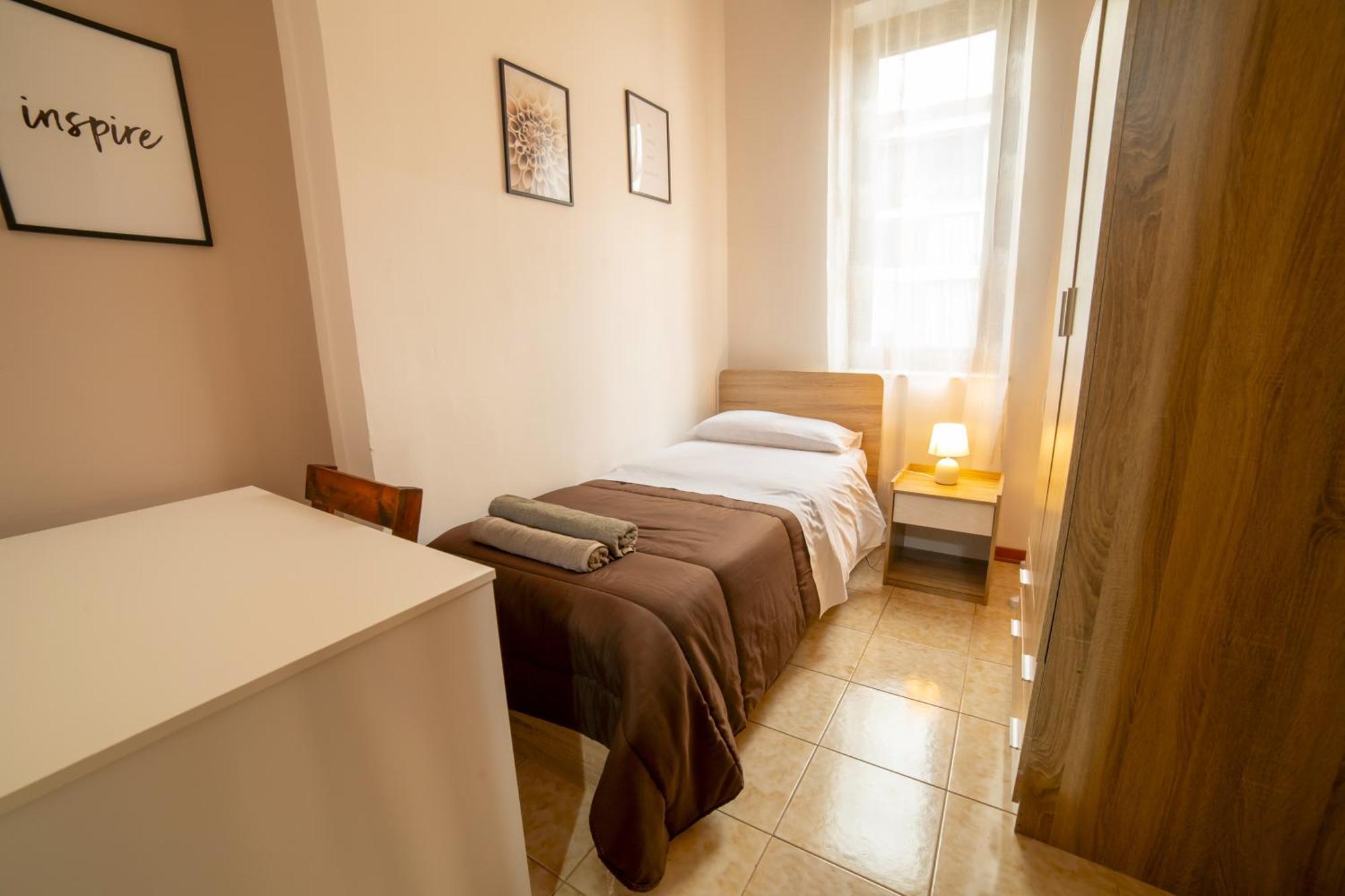 Apartment Centro Stazione Aeroporto Wi-fi&self Check-in *
