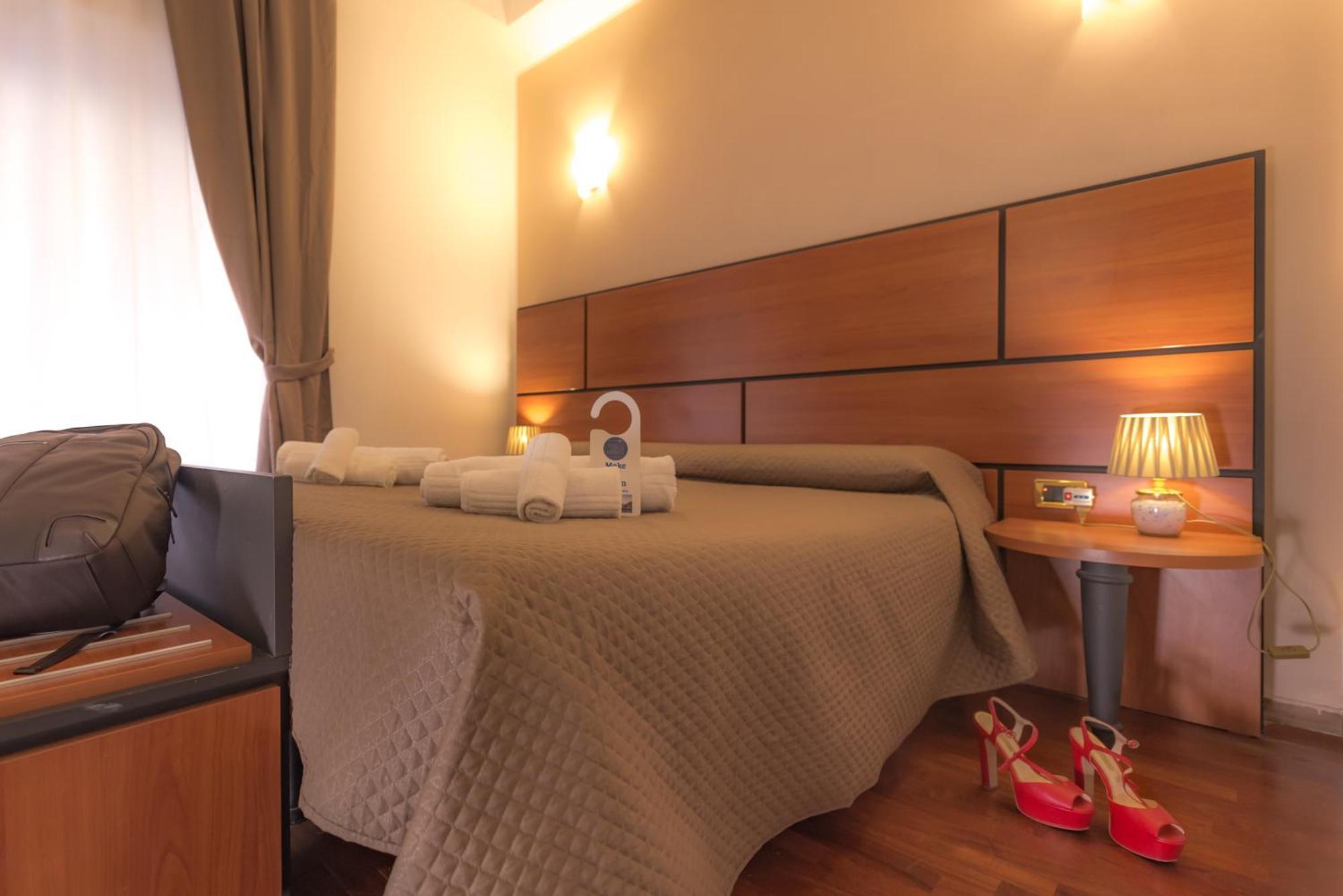 Center Hotel 2*