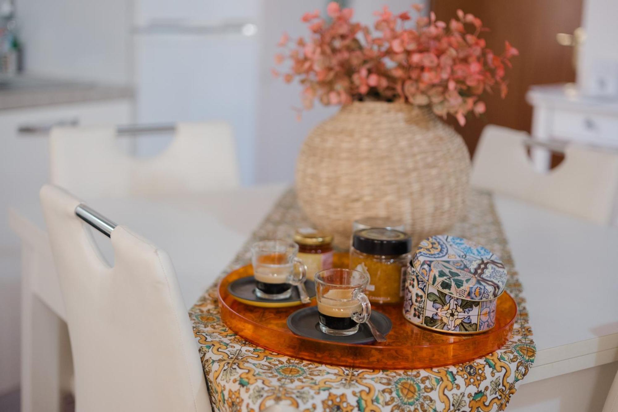 Le Terrazze Di Maravigghia Apartment