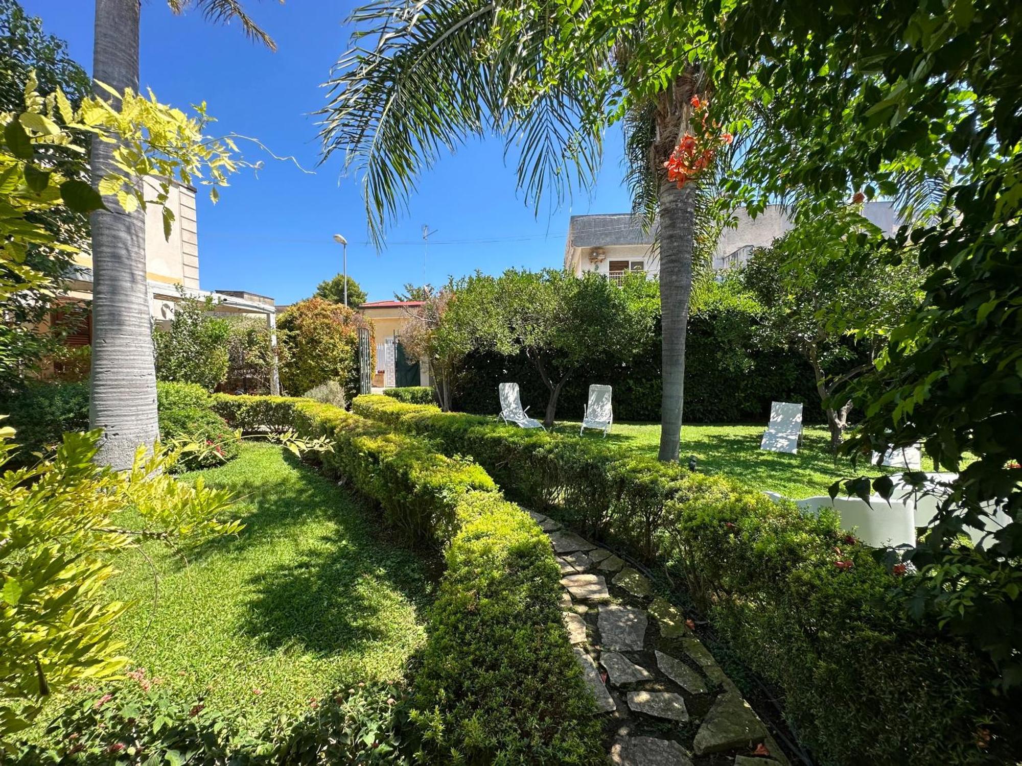 Saline - Luxury Garden Mondello Palermo