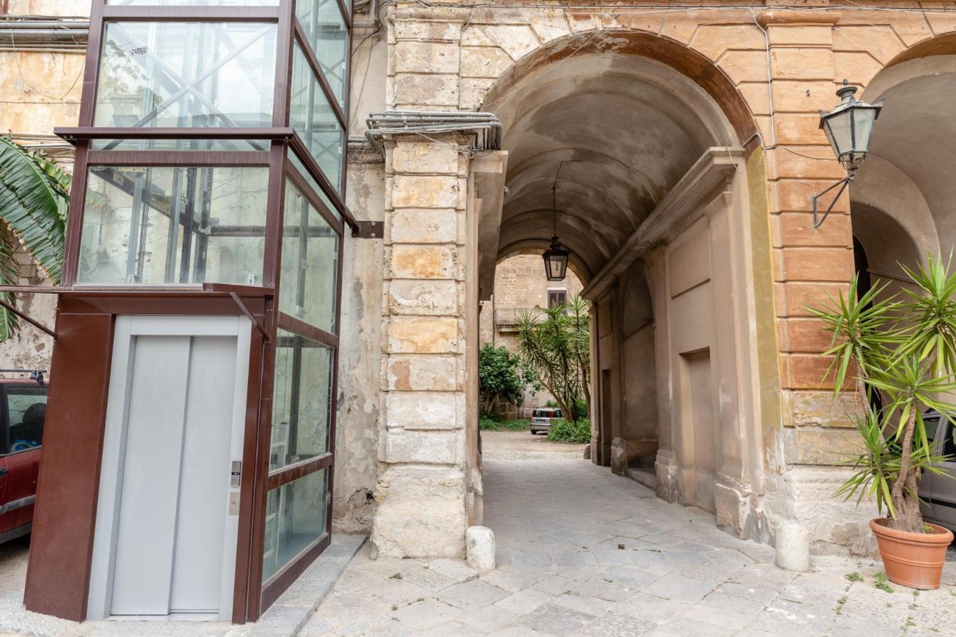 Ajutamicristo Domus By Domusicily Apartment