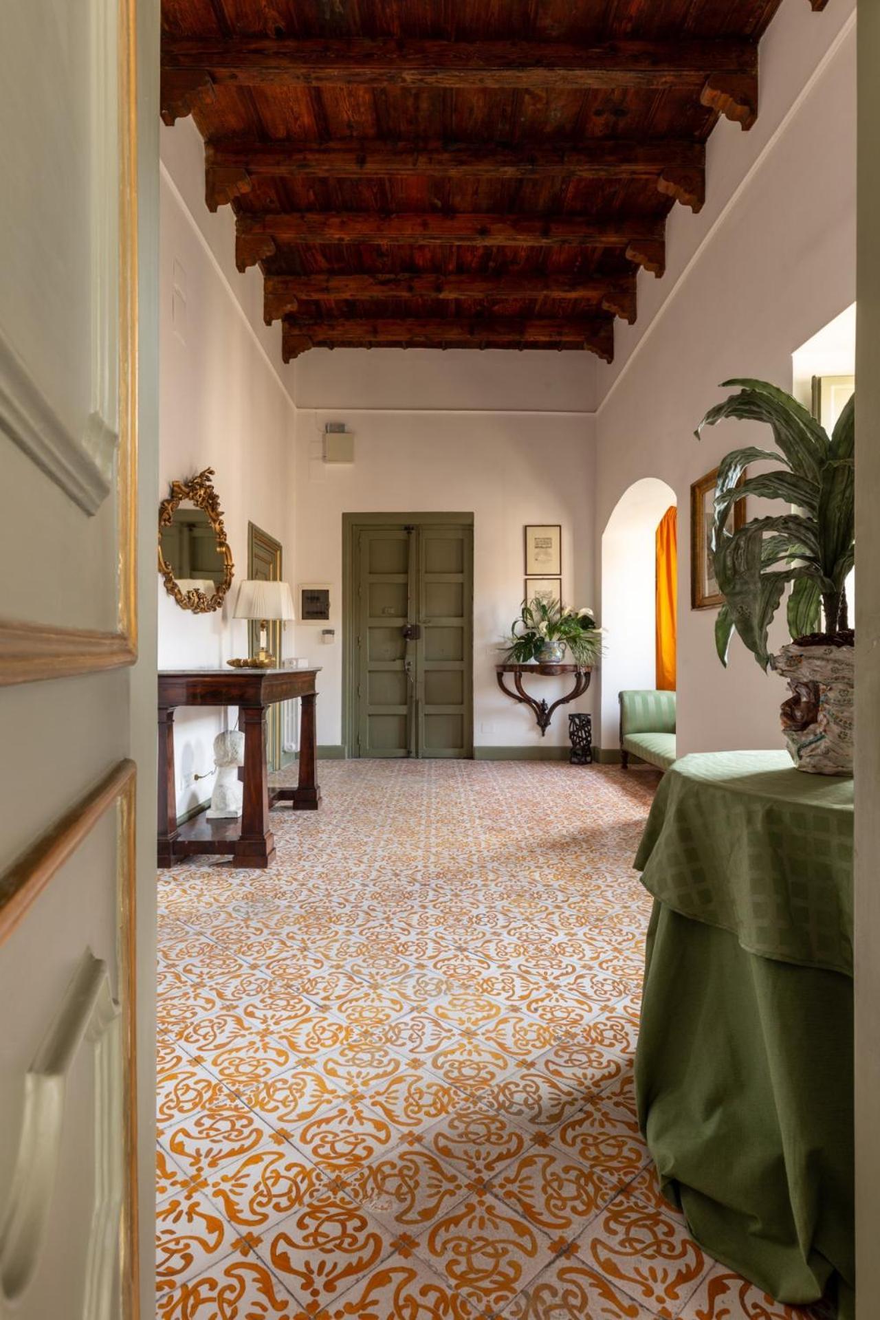 Apartment Ajutamicristo Domus By Domusicily Palermo