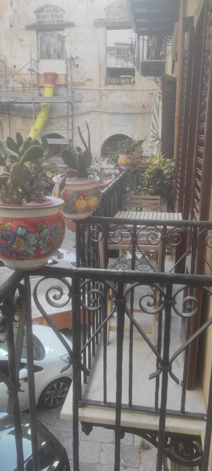 Luxury Via Genova Apartment *