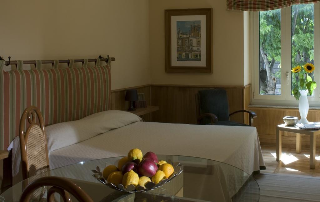 Rent Florio 3*
