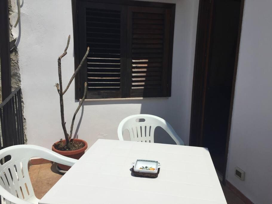 Fraleporte - Maqueda's Terrace Apartment