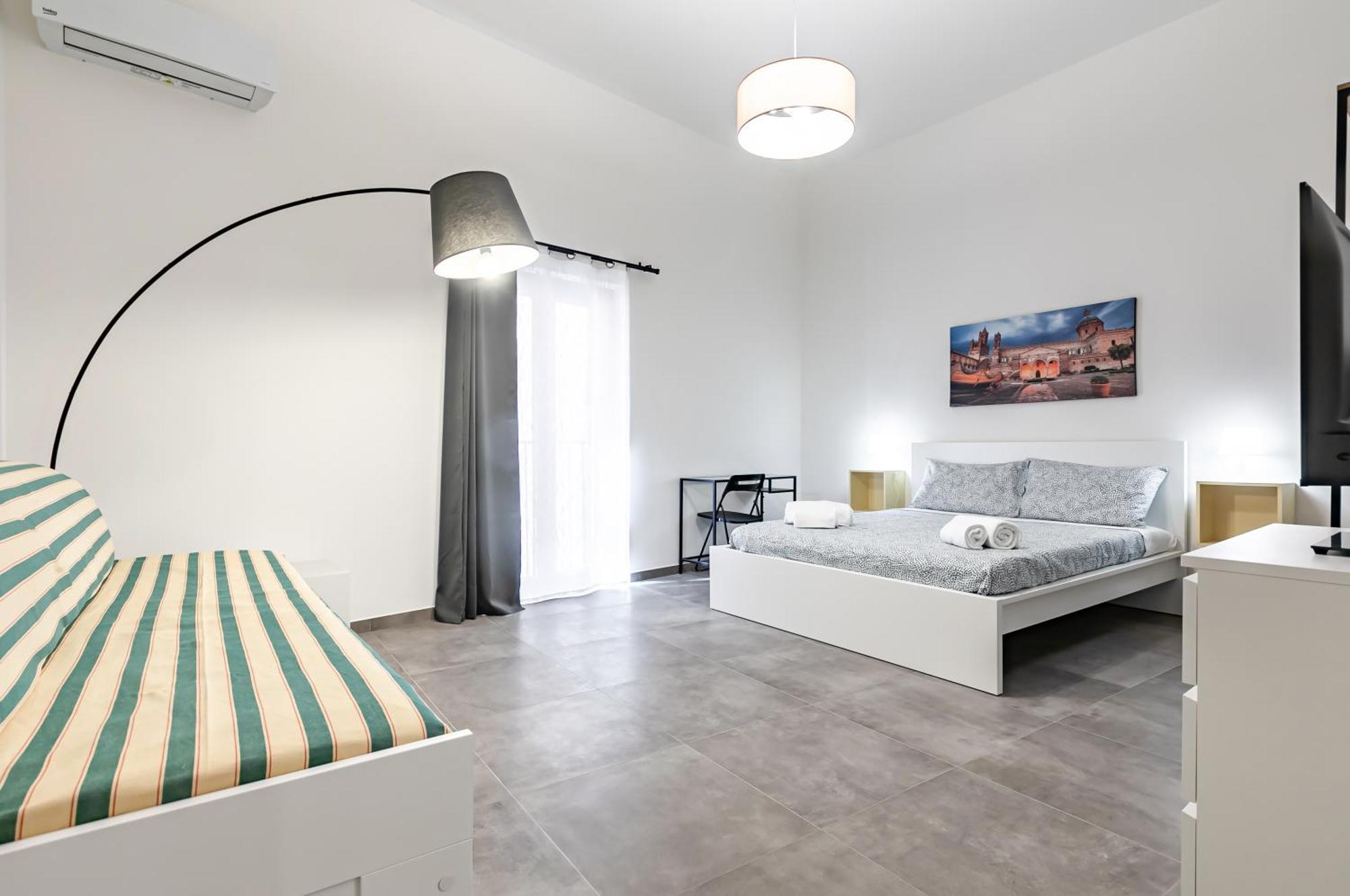 Palazzo Dei Normanni & Ballaro Roomy Modern X9 *