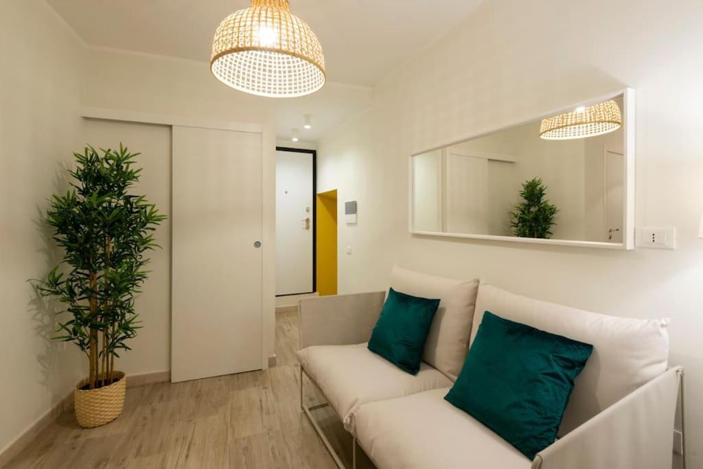 Apartment A Casa Di Flo' Palermo