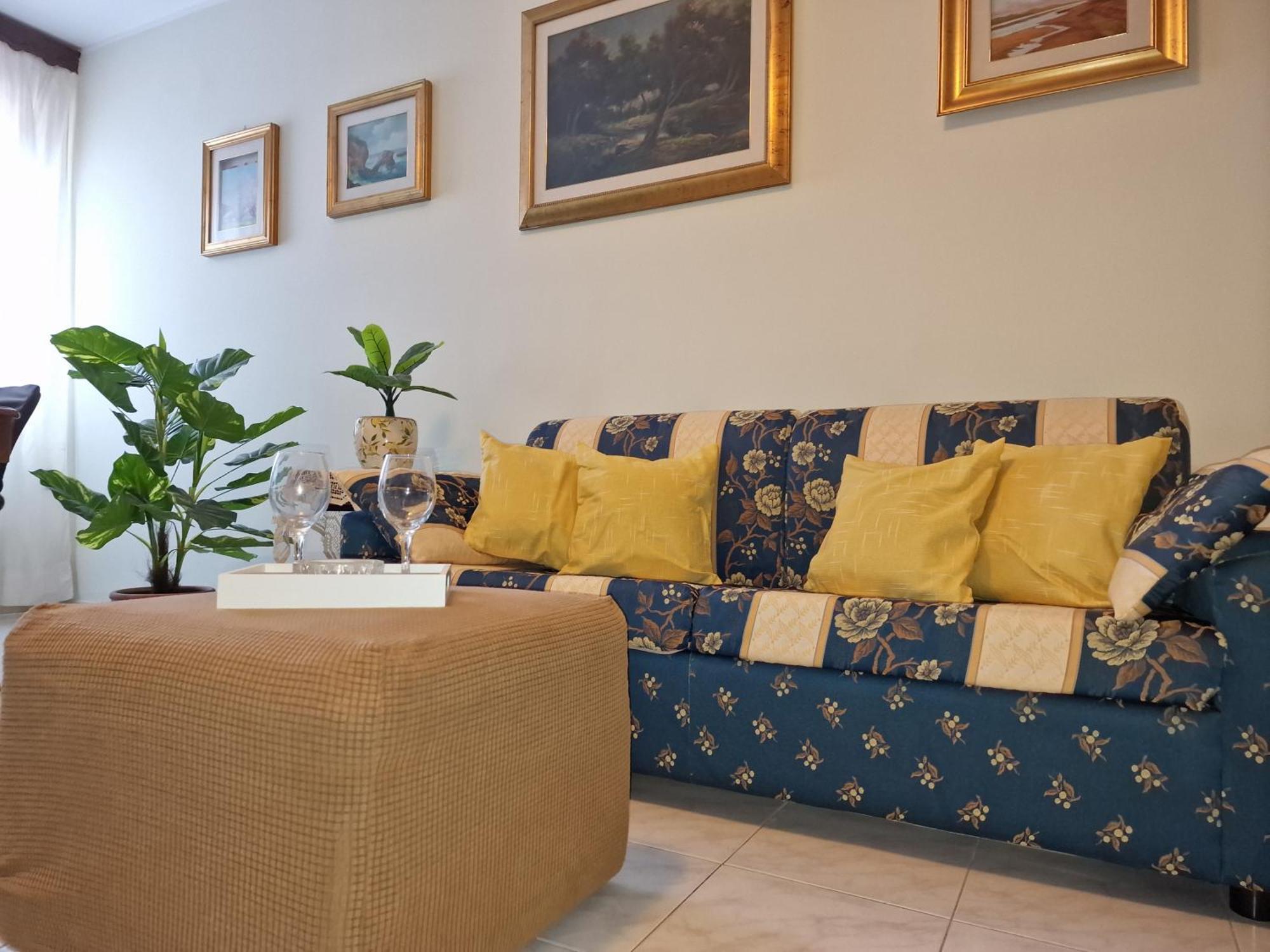 Lorenzo Guest With Free Private Parking-- Cantieri Culturali Palermo