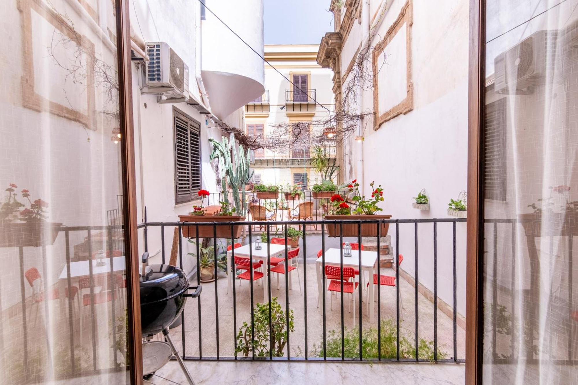 Palazzo Del Bono * Palermo